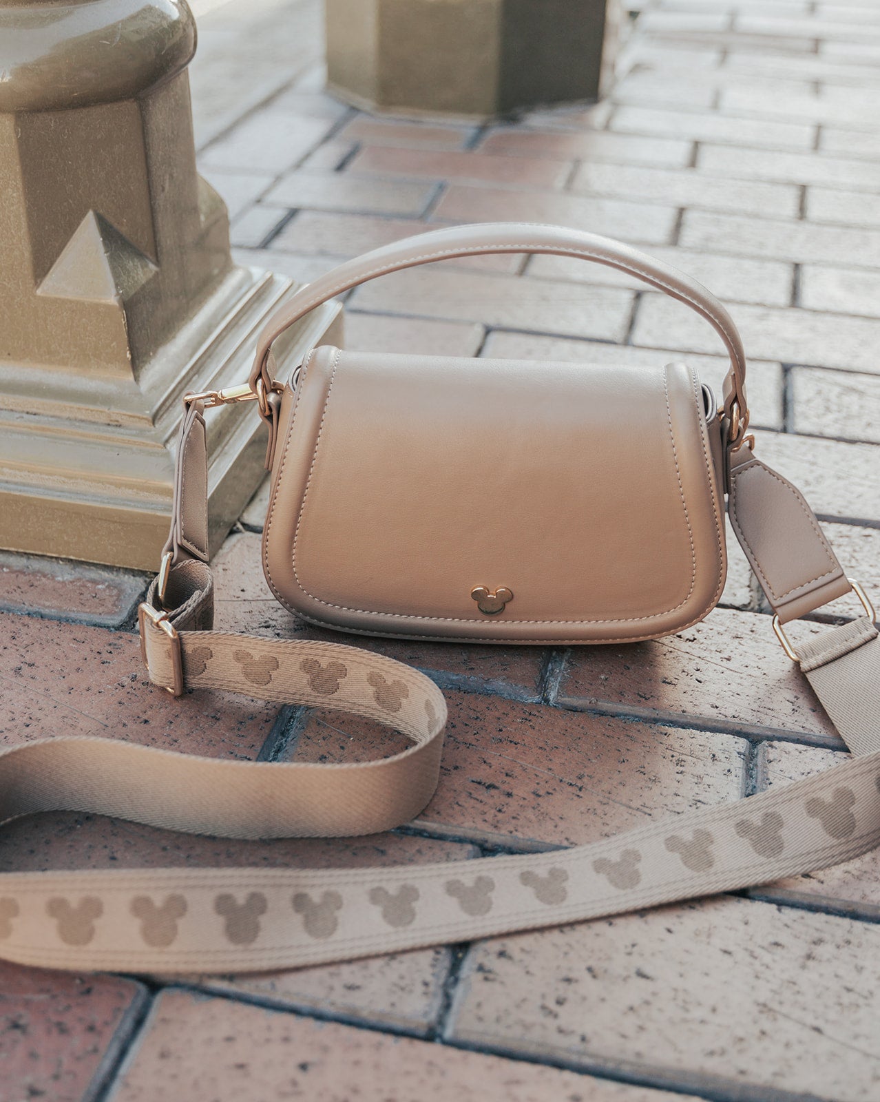 Aden + Louise Isabella Crossbody/Mini Clutch Bag *Strap Included*