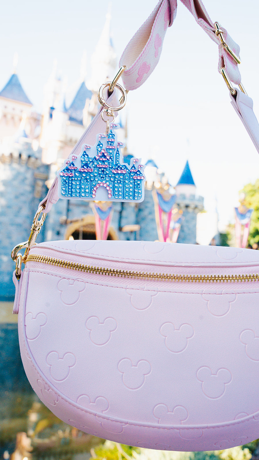 A+L Crystal California Castle Bag Charm